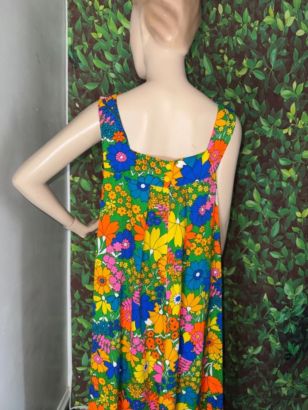 Vintage Hawaiian Flower Power Maxi Dress - Picture 15 of 17